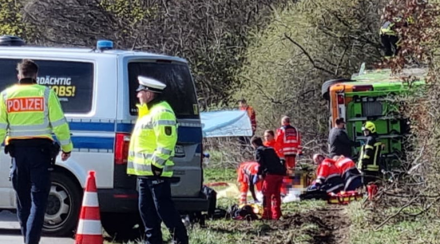 Fünf Tote und mehrere Verletzte bei Flixbus-Unfall