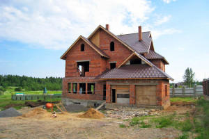 Verkaufe eine unfertige Hütte